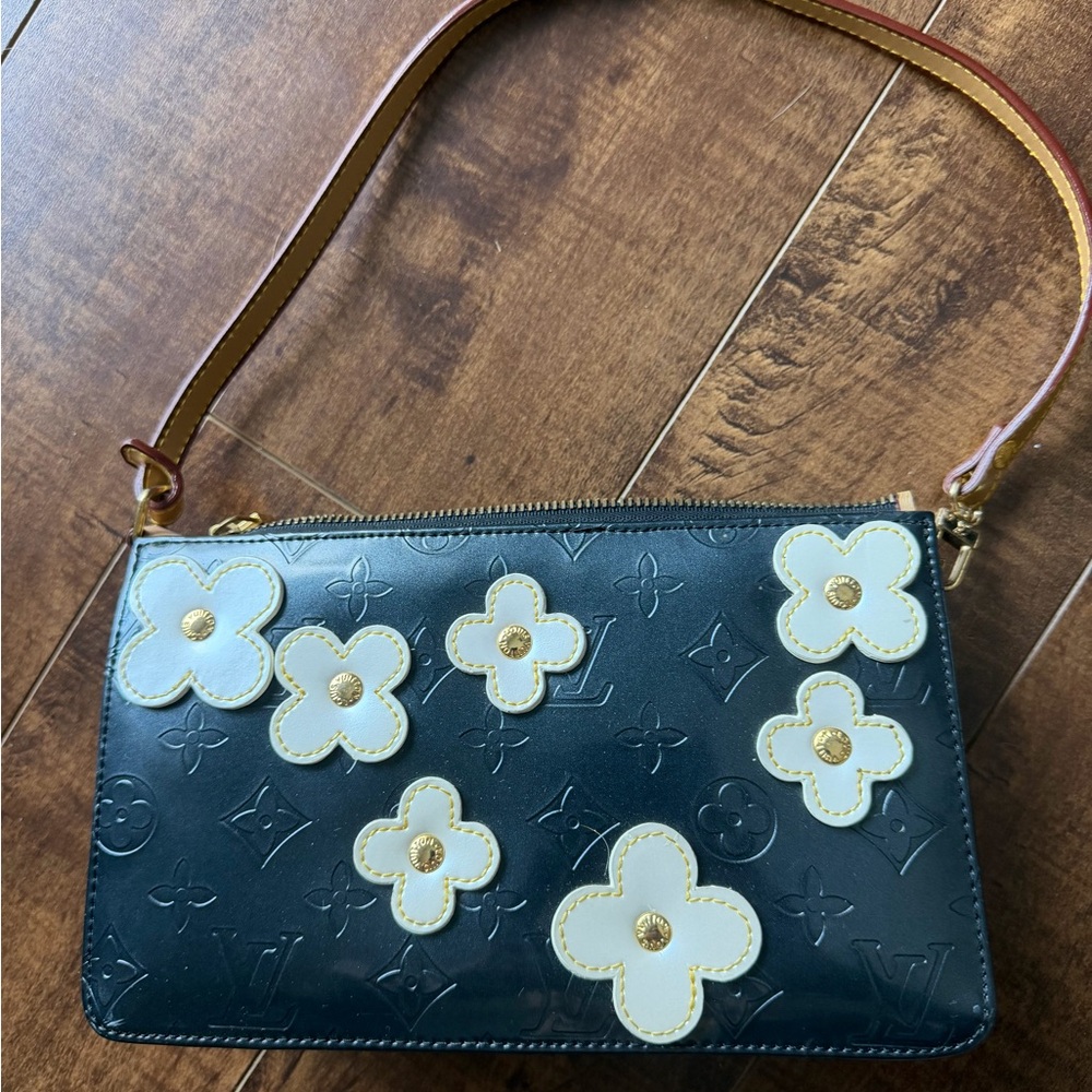 Black and Cream Floral Shoulder Bag